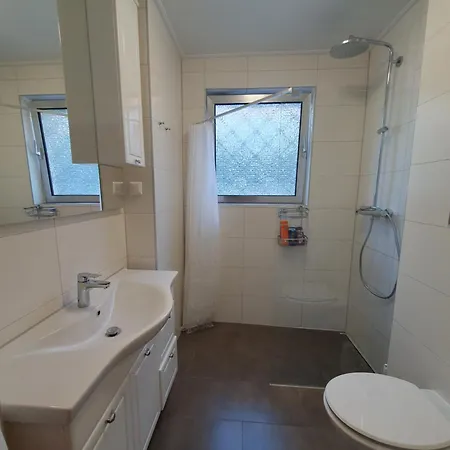 Homestay Helles An Der Uniklinik - Schlesisches Viertel