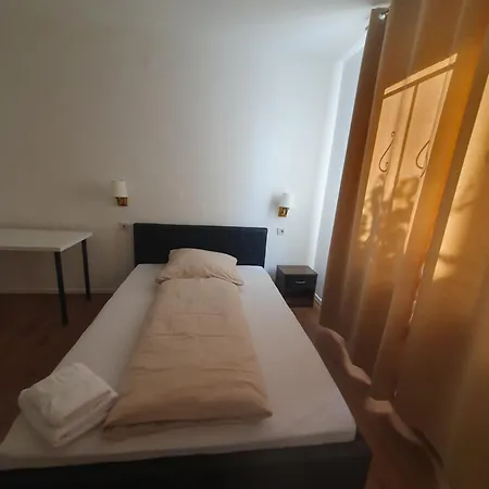 Homestay Helles An Der Uniklinik - Schlesisches Viertel Mainz